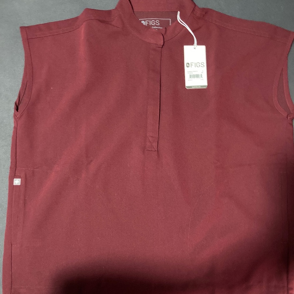 FIGS Rafaela scrub top